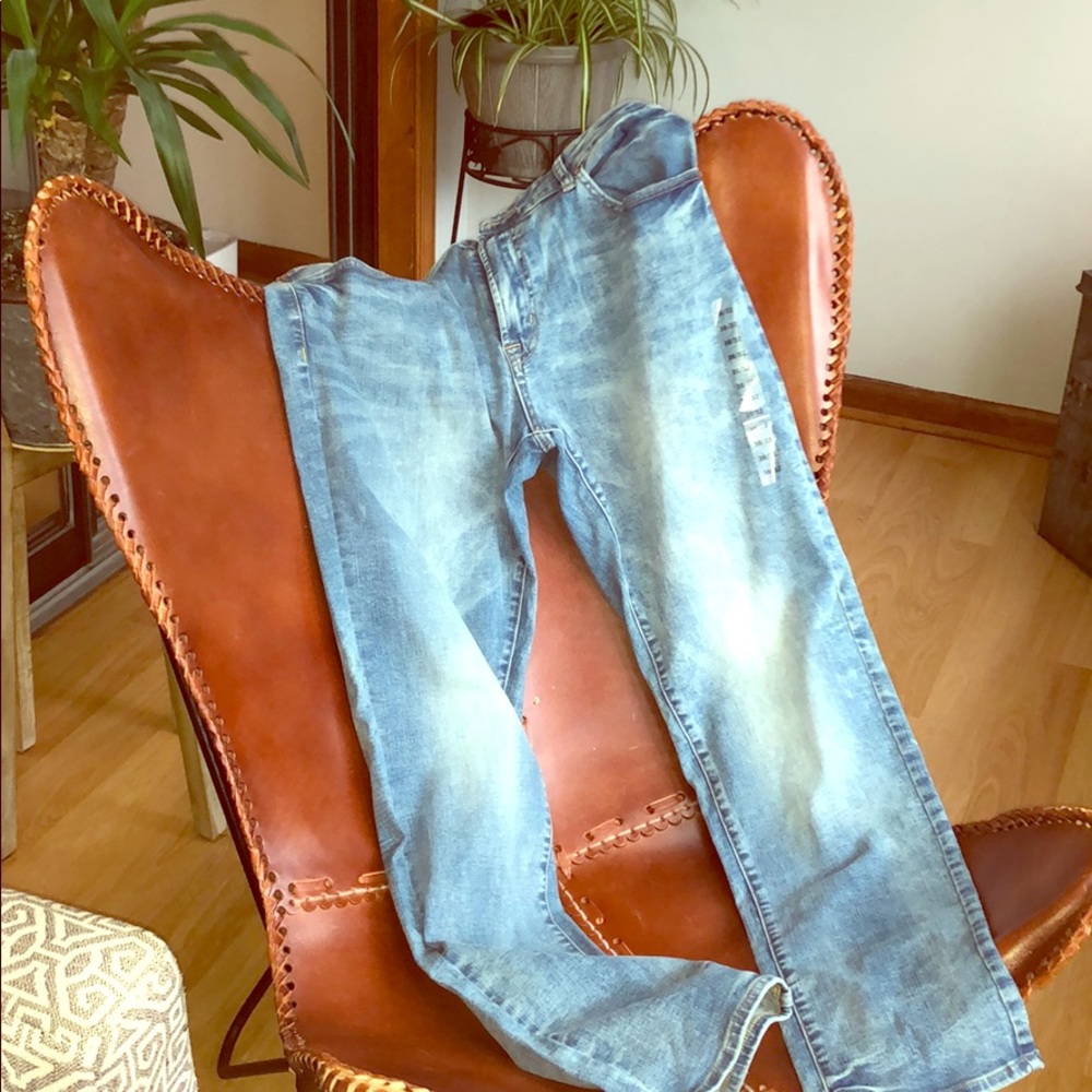 American eagle light wash jeans